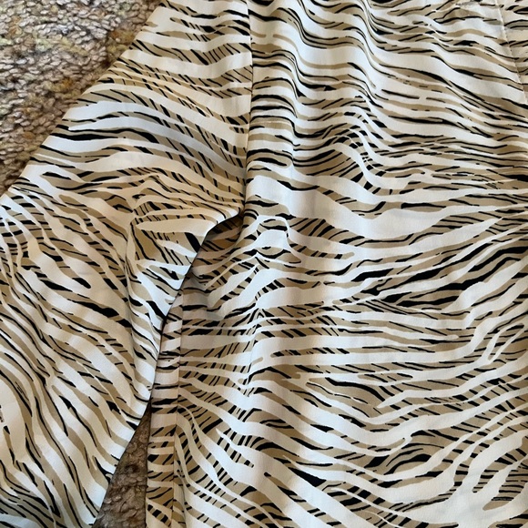 H&M Zebra Print Blouse - Picture 4 of 5